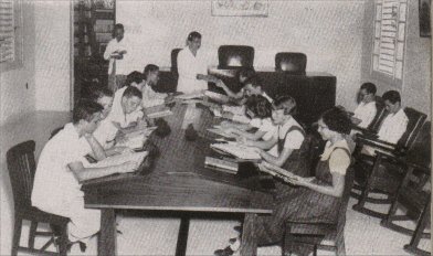 tt-instituto-salonlectura1951.jpg